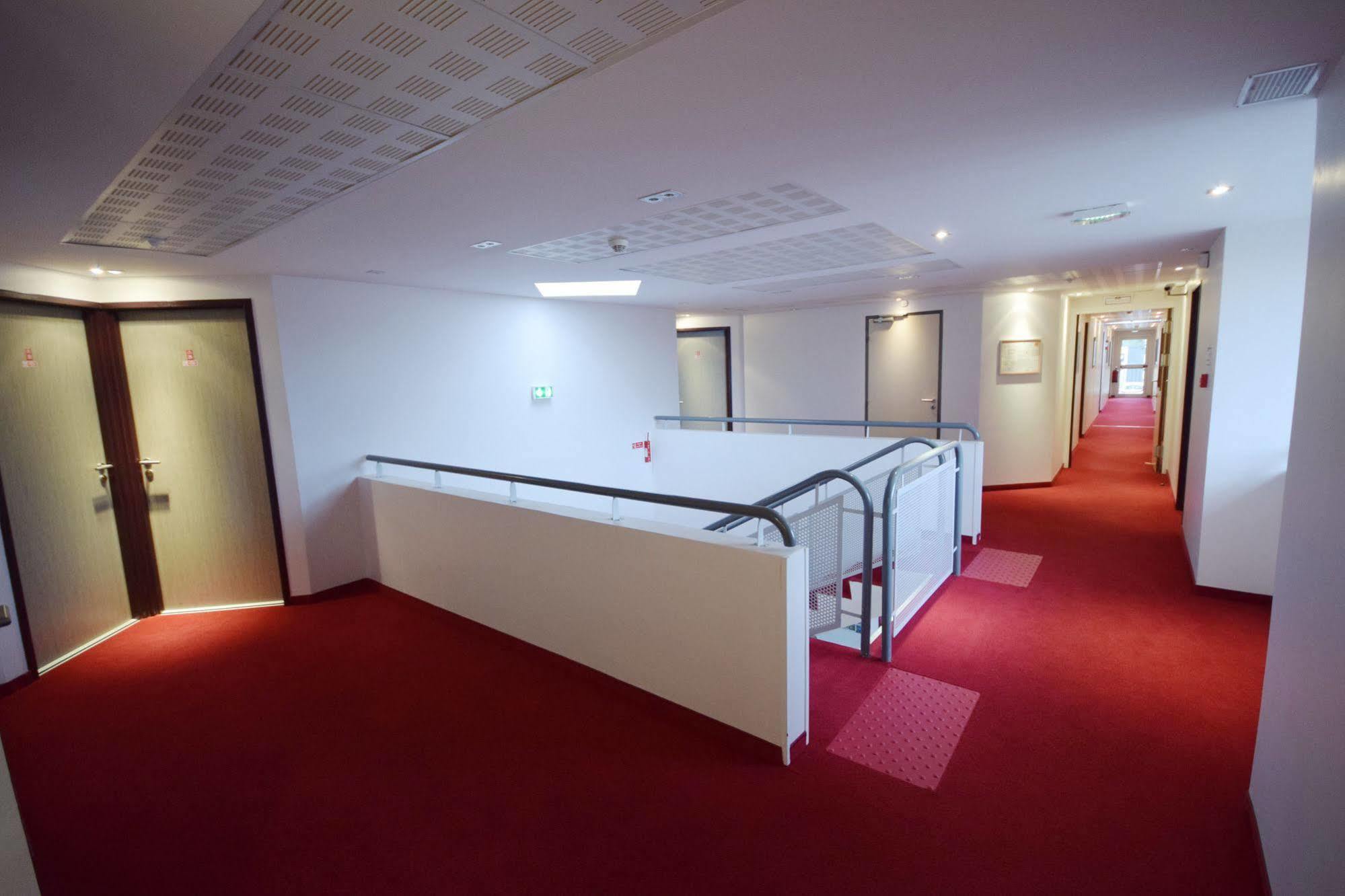 Best Hotel Sancé - Mâcon Esterno foto
